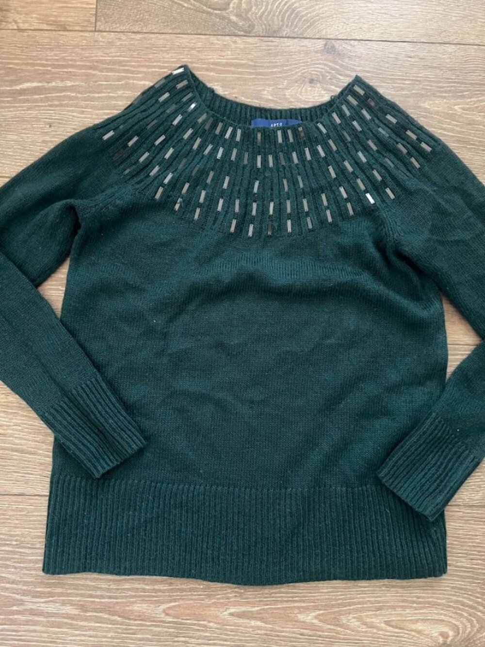 Apt. 9 Dark Green Beaded Embellished Long Sleeve Sweater Size Small
